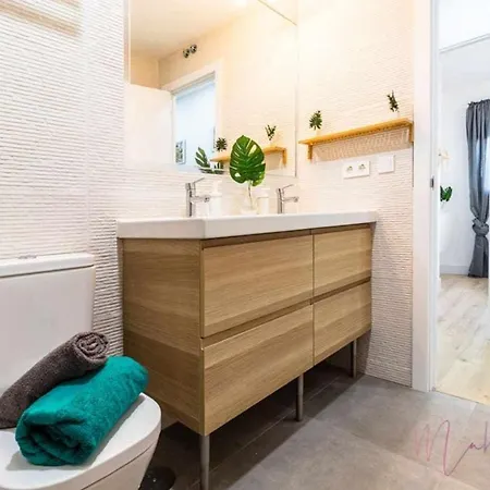 2 En Estadio Sevilla, 6 Plazas Y Metro Apartment *