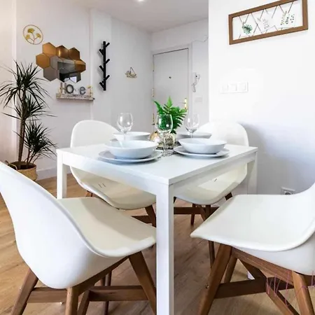 Apartment 2 En Estadio Sevilla, 6 Plazas Y Metro *