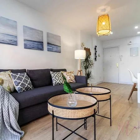 Apartman 2 En Estadio Sevilla, 6 Plazas Y Metro Sevilla