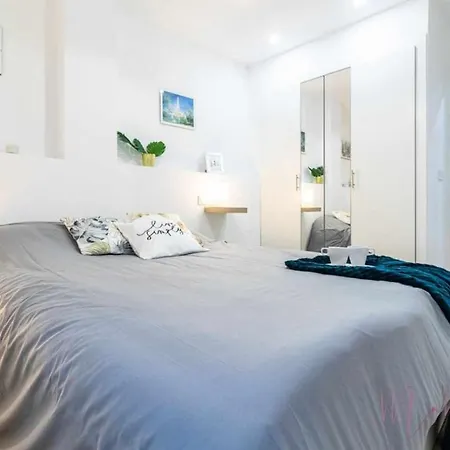 Apartamento 2 En Estadio Del Sevilla, 3 Y Metro Sevilla