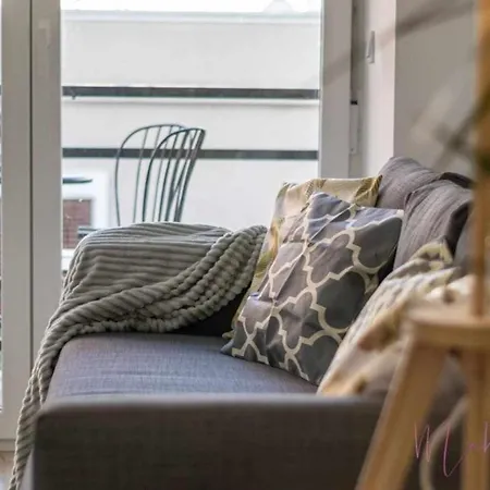 2 En Estadio Del Sevilla, 3 Y Metro Apartamento Sevilla
